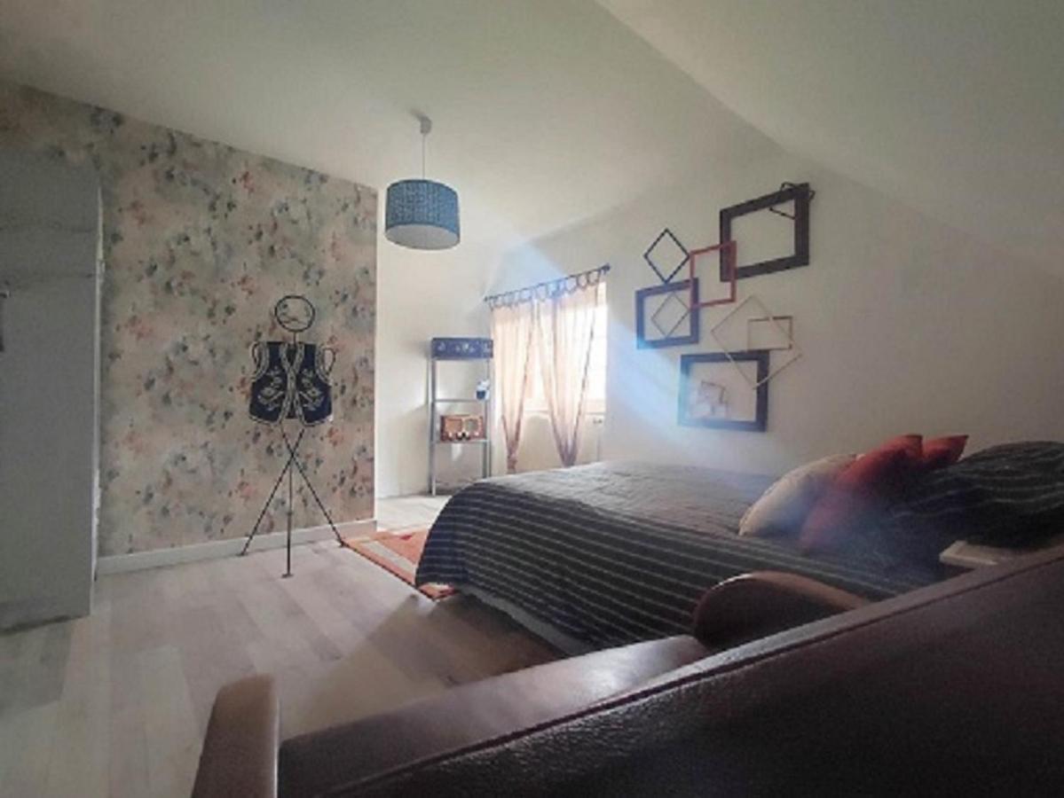 Le Clocooning Chambres D'Hotes Chez L'Habitant Billy  Luaran gambar